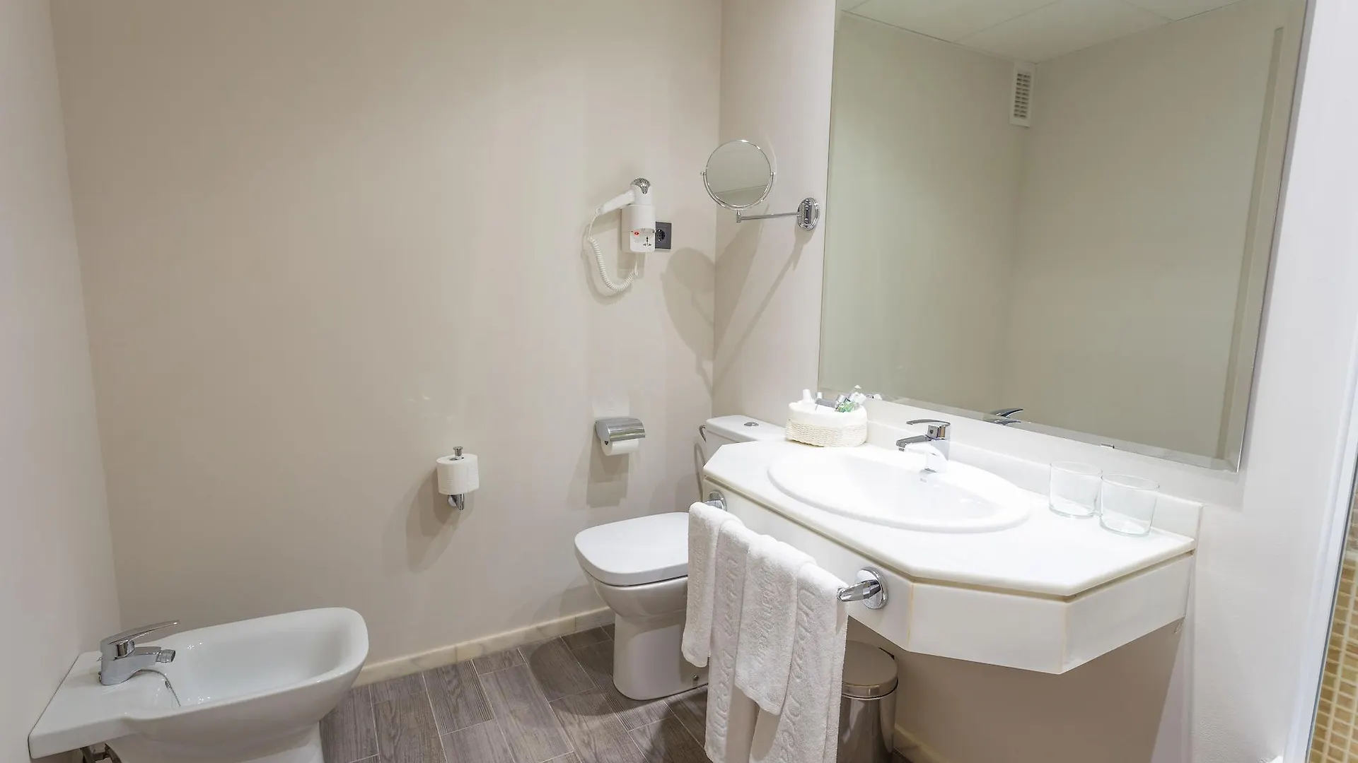 Dwo Urban Granada Hotel