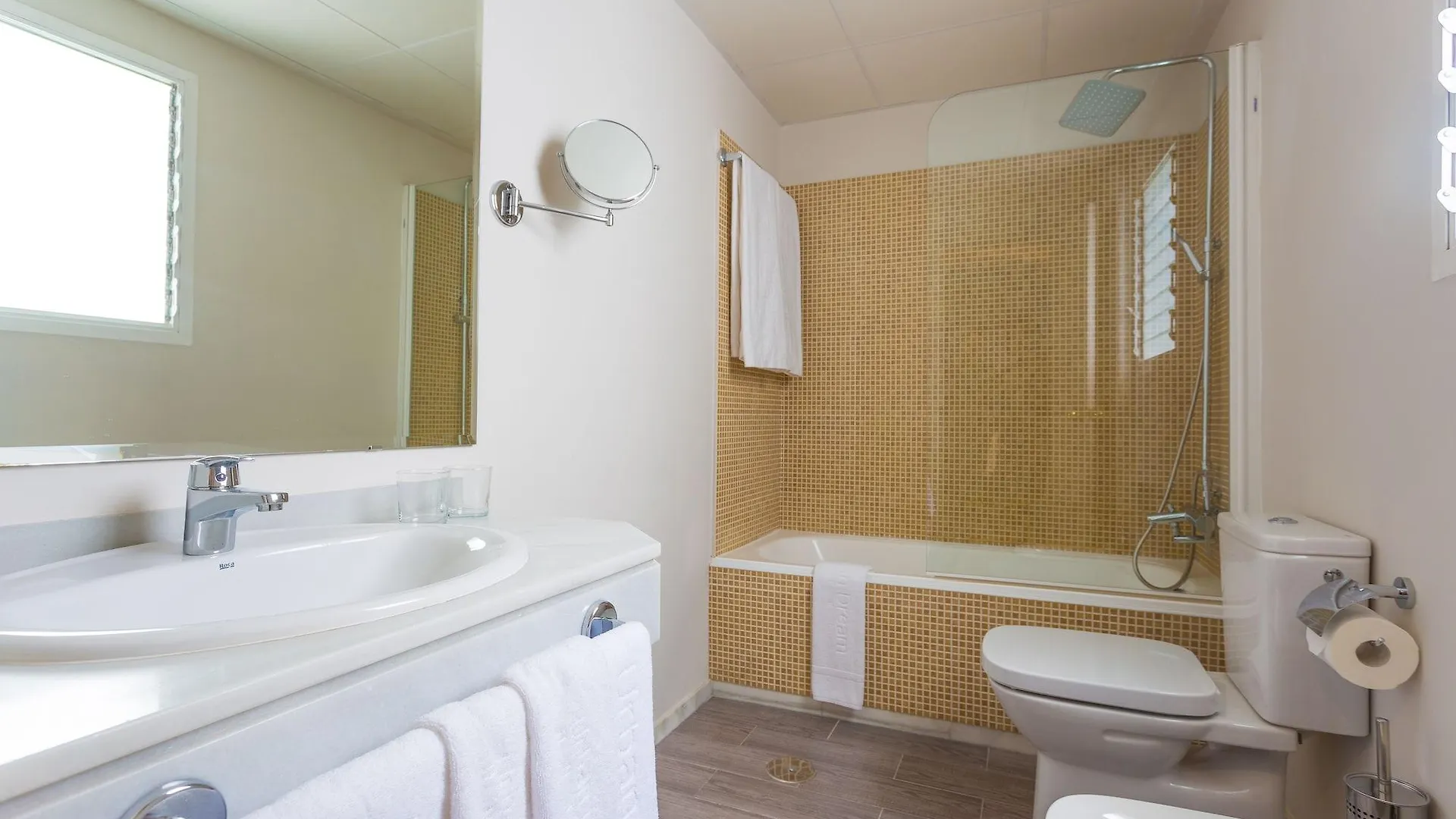 Dwo Urban Granada Hotel
