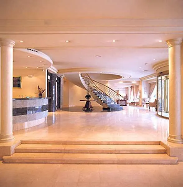 Dwo Urban Granada Hotel 4*,